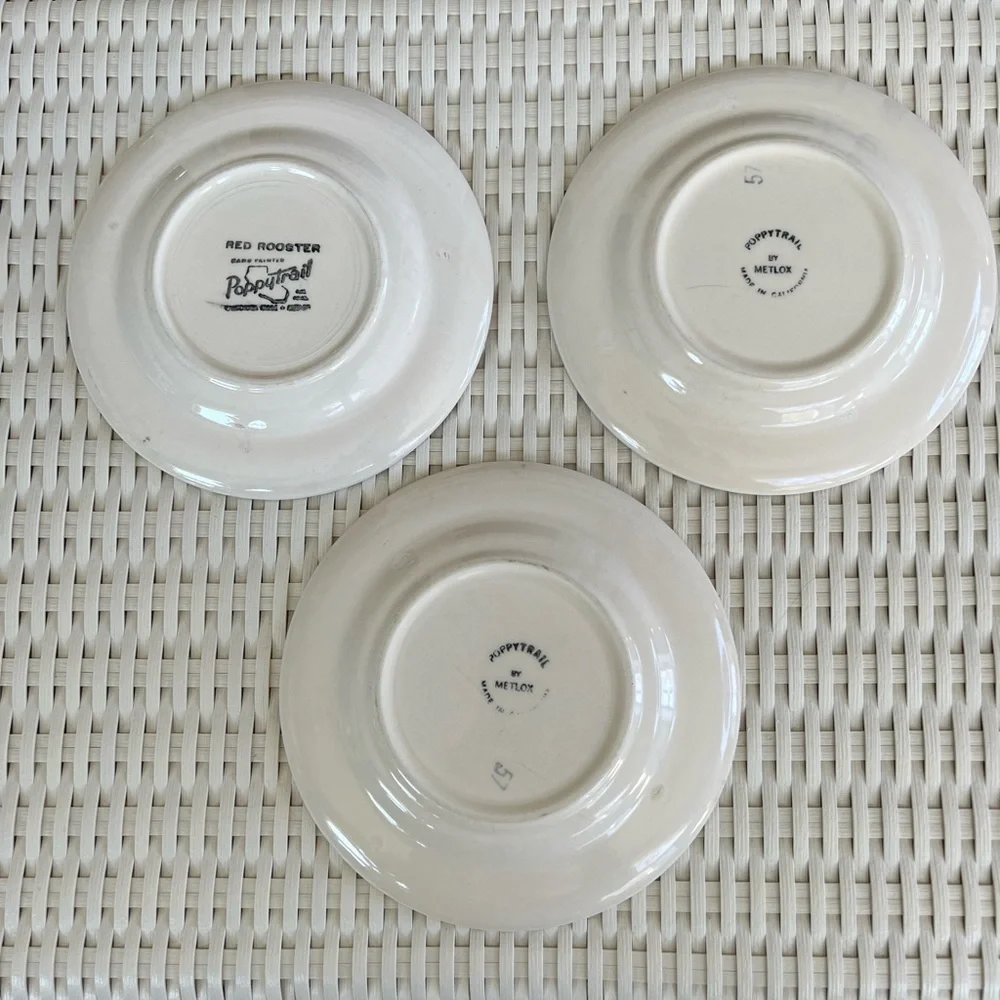 Poppytrail Metlox California Red Rooster Ivory Bread & Butter Plates set of 3